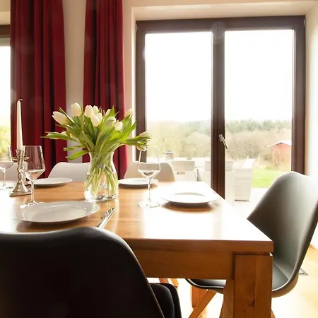 Tatil Evi Quiet Nature Near Cologne 2 *