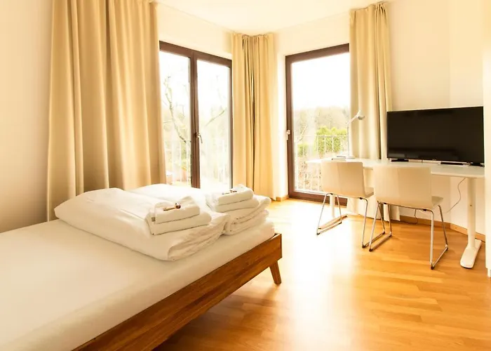 Quiet Nature Near Cologne 2 *